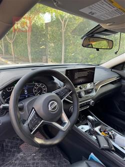 نيسان ألتيما